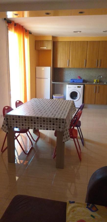 Besalut Apartment Exterior photo
