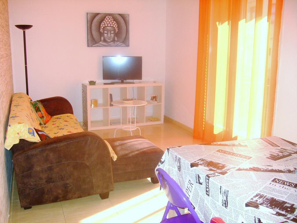 Besalut Apartment Exterior photo